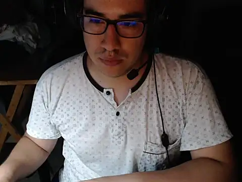 thealfawolf01 online show from 19, 3, 2025