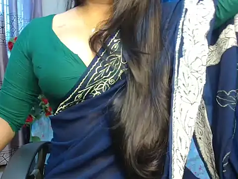 Unlucky-flowers online show from 20, 11, 2025