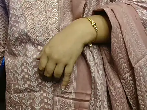 Unlucky-flowers online show from 26, 11, 2025