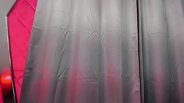 hanna slut  online show from 15, 3, 2025