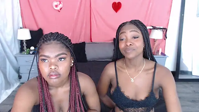 Snapshot of AdelynYasmin chatting on 20, 3, 2025 AdelynYasmin online show from 20, 3, 2025