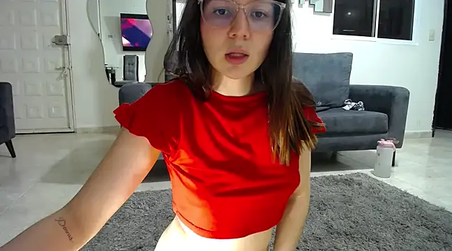 julianamorant online show from 17, 3, 2025