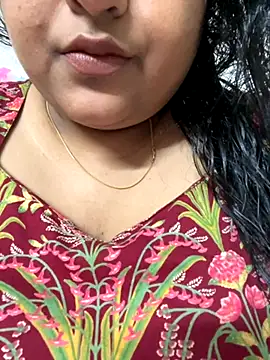 smile pretty online show from 5, 11, 2025