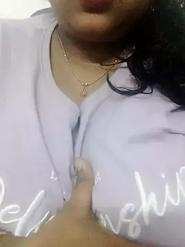 smile pretty online show from 15, 1, 2025