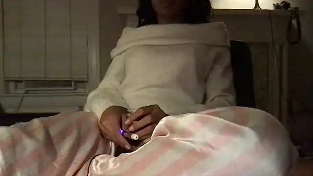 Snapshot of loveofbea chatting on 23, 11, 2025 loveofbea online show from 23, 11, 2025