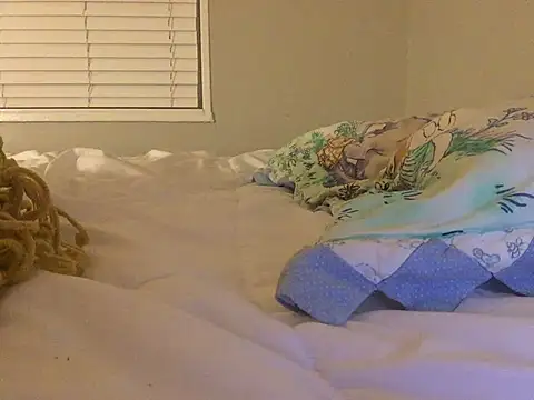 Snapshot of loveofbea chatting on 2, 1, 2025 loveofbea online show from 2, 1, 2025