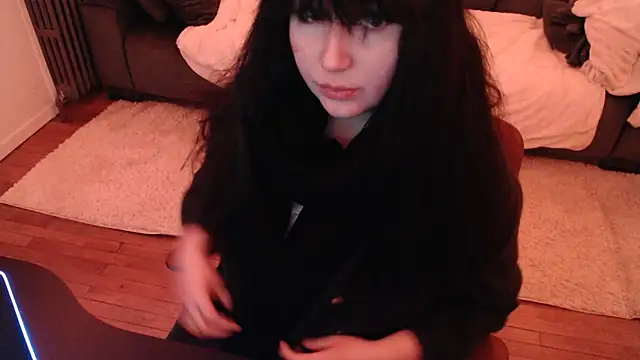 Lynylou online show from 26, 1, 2025