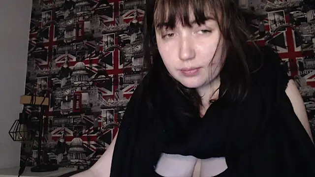 Lynylou online show from 11, 4, 2026