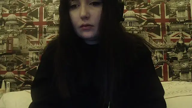 Lynylou online show from 12, 2, 2026