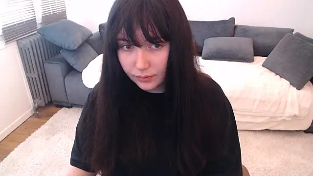 Lynylou online show from 27, 2, 2025