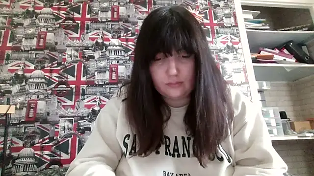 Lynylou online show from 2, 10, 2025