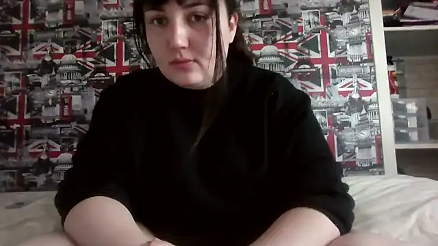 Lynylou online show from 30, 10, 2025