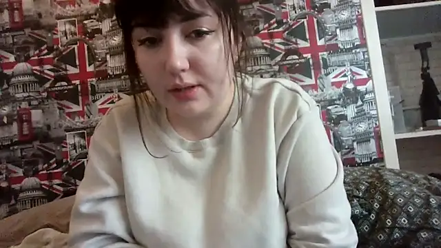 Lynylou online show from 28, 11, 2025