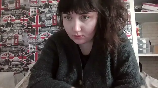 Lynylou online show from 4, 11, 2025