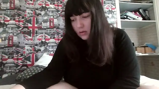 Lynylou online show from 23, 9, 2025