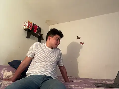 Snapshot of klaxxxon chatting on 27, 2, 2026 klaxxxon online show from 27, 2, 2026