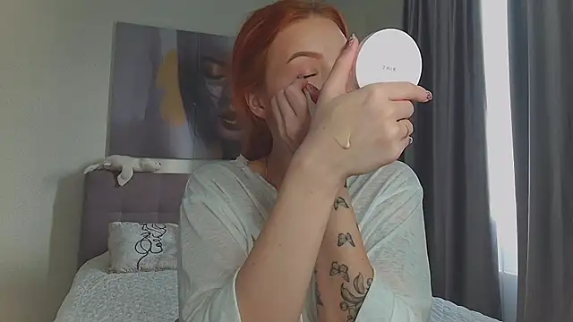 JudyWalkerr online show from 17, 9, 2025