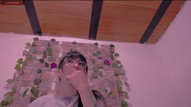 CrazyRousex online show from 6, 3, 2026