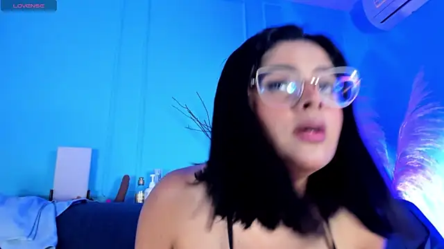 Elizabeth VonSweet online show from 2, 10, 2025