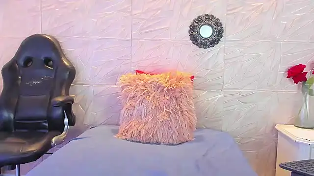 Snapshot of paula__cruzz chatting on 14, 3, 2025 paula cruzz online show from 14, 3, 2025