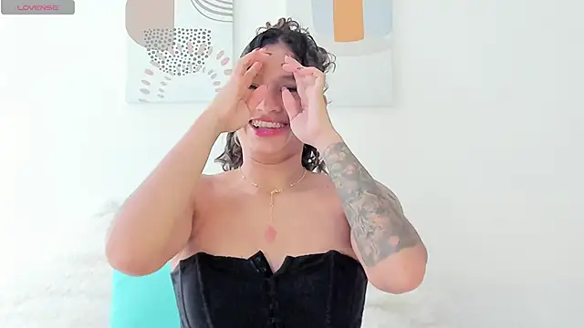 SeleneClark online show from 2, 12, 2025