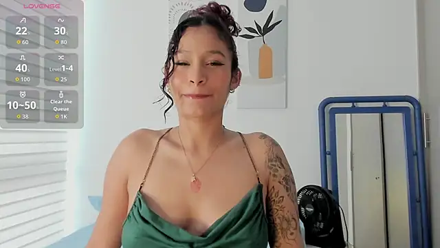 SeleneClark online show from 28, 3, 2026