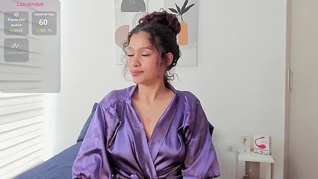 SeleneClark online show from 13, 4, 2026