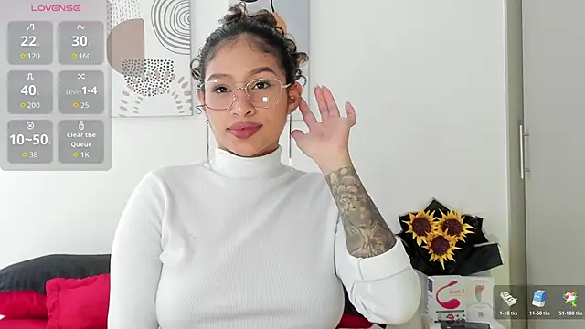 SeleneClark online show from 27, 10, 2025