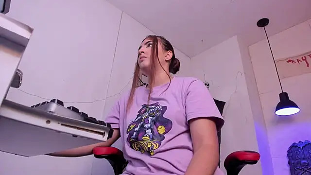 Snapshot of angel_hardy_dl chatting on 24, 10, 2025 angel hardy dl online show from 24, 10, 2025