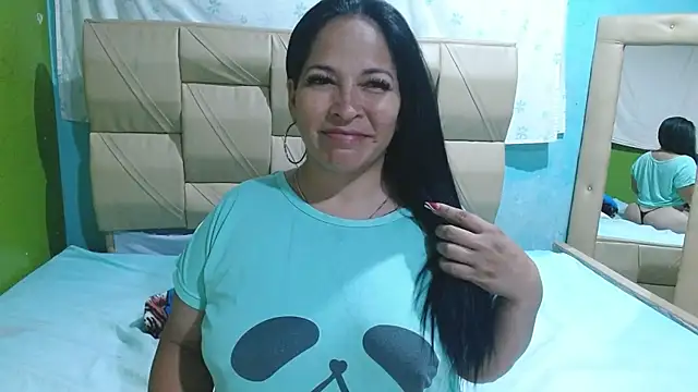 Stefanny Taylor  online show from 26, 11, 2025