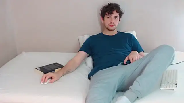 Elio555 online show from 22, 2, 2025