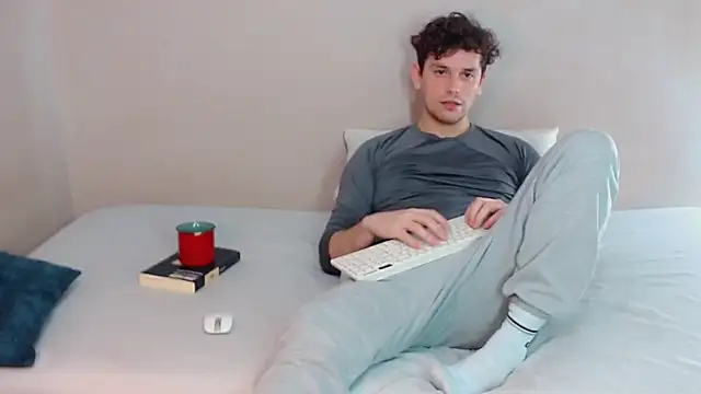 Elio555 online show from 7, 3, 2025