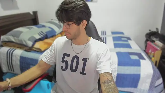 justin stark7 online show from 17, 3, 2025