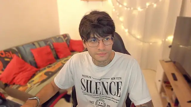 justin stark7 online show from 11, 2, 2026