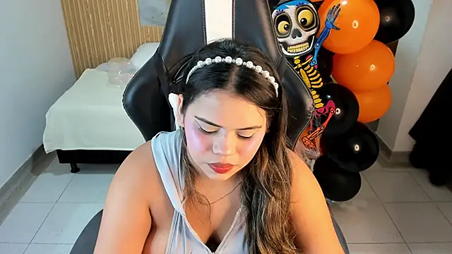 Snapshot of samy_19_ chatting on 4, 11, 2025 samy 19 online show from 4, 11, 2025