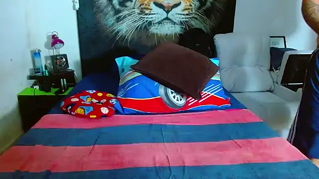 Michaell Myerss  online show from 28, 10, 2025