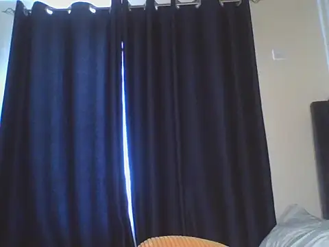 Ebony butt online show from 23, 10, 2025