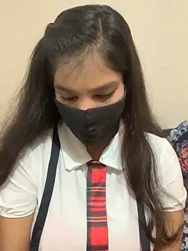 hottiess69 online show from 18, 10, 2025