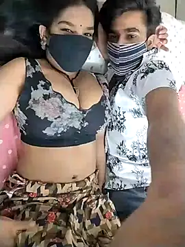 hottiess69 online show from 17, 4, 2026