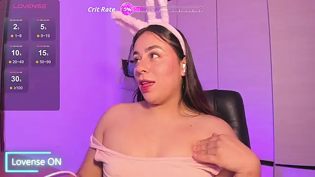 Snapshot of Georgina_1t chatting on 4, 11, 2025 Georgina 1t online show from 4, 11, 2025