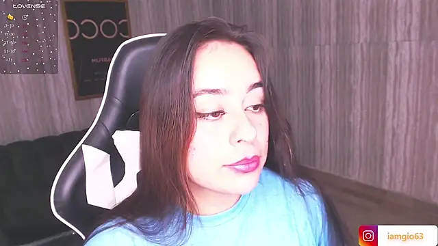 Snapshot of Georgina_1t chatting on 4, 3, 2025 Georgina 1t online show from 4, 3, 2025