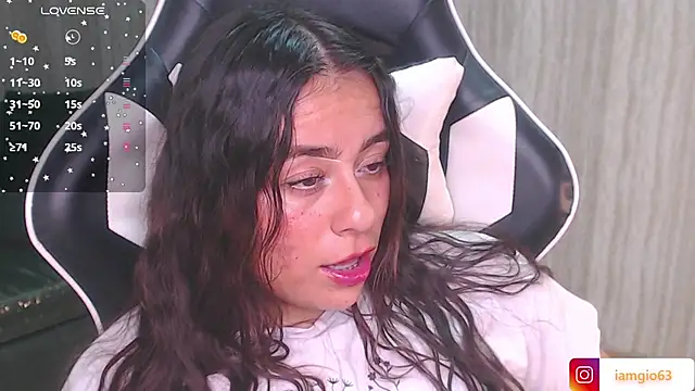 Snapshot of Georgina_1t chatting on 12, 3, 2025 Georgina 1t online show from 12, 3, 2025