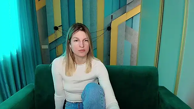 EmilyWalkeri online show from 12, 3, 2026