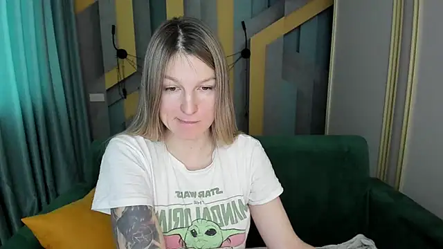 EmilyWalkeri online show from 22, 3, 2026