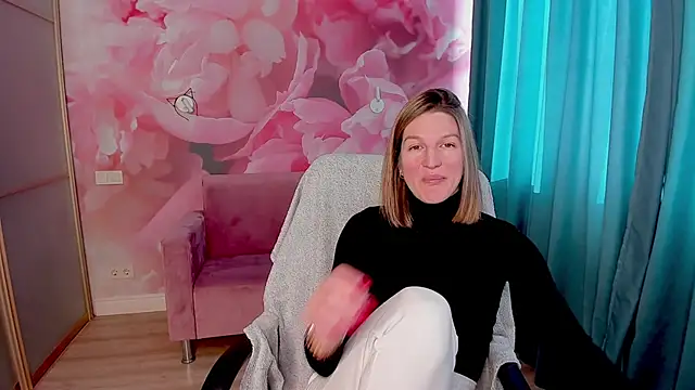 EmilyWalkeri online show from 18, 2, 2025