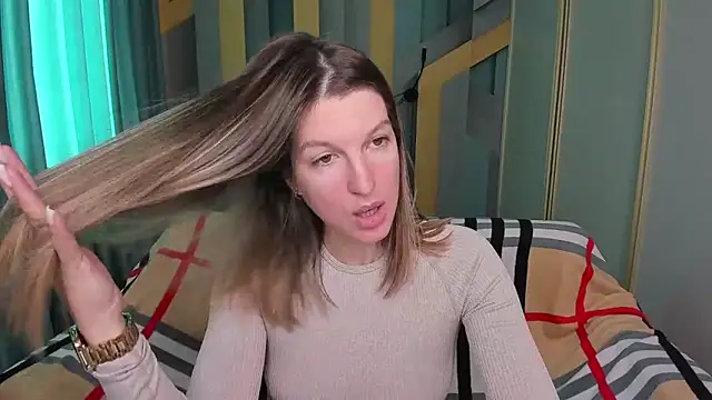 EmilyWalkeri online show from 12, 11, 2025