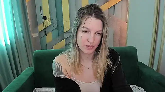 EmilyWalkeri online show from 24, 3, 2026