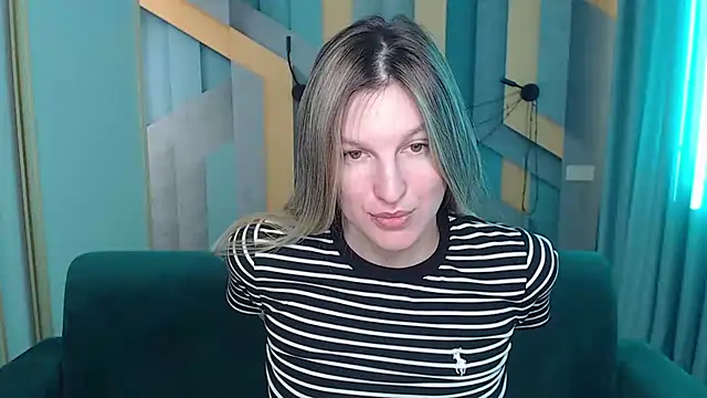 EmilyWalkeri online show from 10, 3, 2026