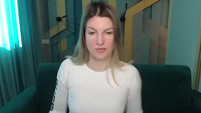 EmilyWalkeri online show from 24, 2, 2026