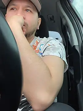 Clu0 online show from 17, 4, 2026